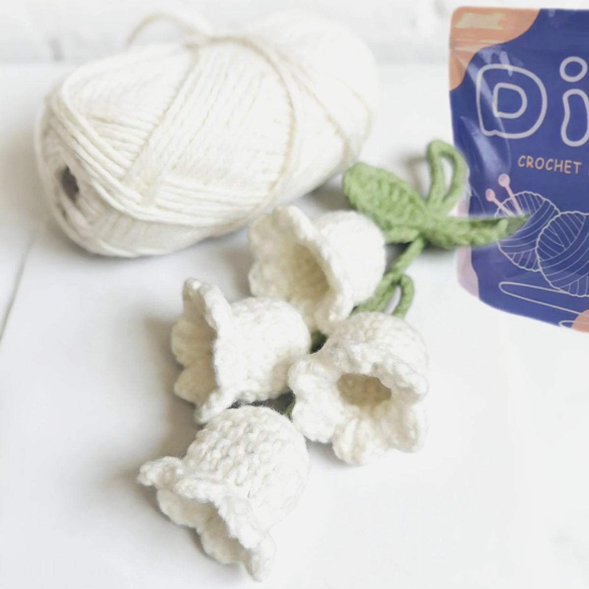 Kit crochet pendentif brin de muguet